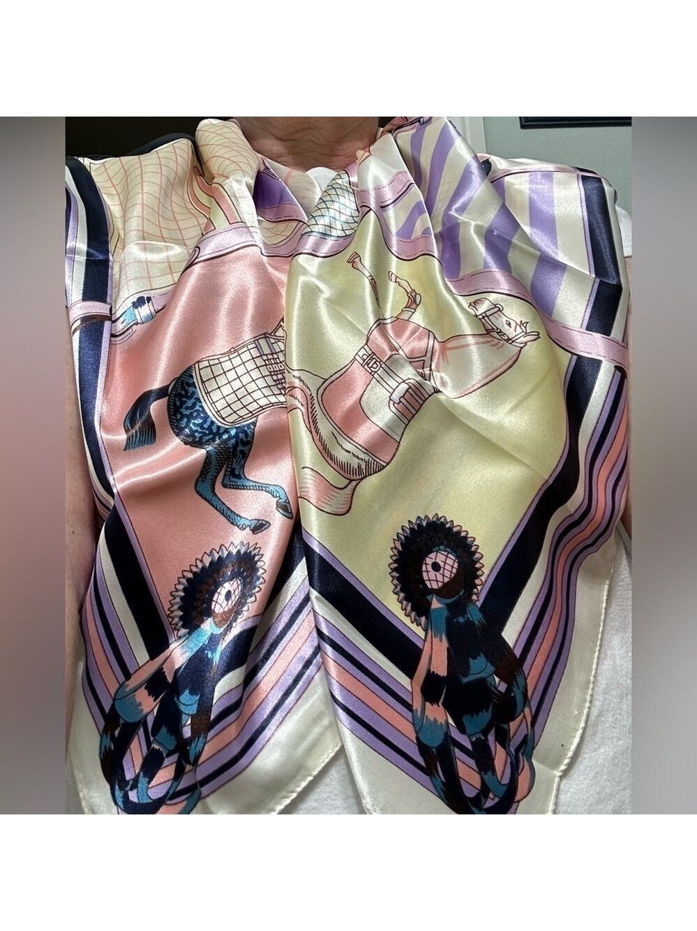 Square Scarf - Luxury Horse Novelty Print on 100% Satin Feeling Polyester NWOT